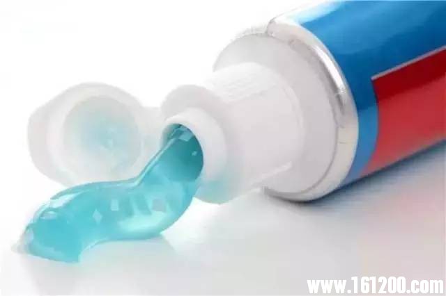 2e5a2683e0b620b5179aa25156fc1c81.jpg