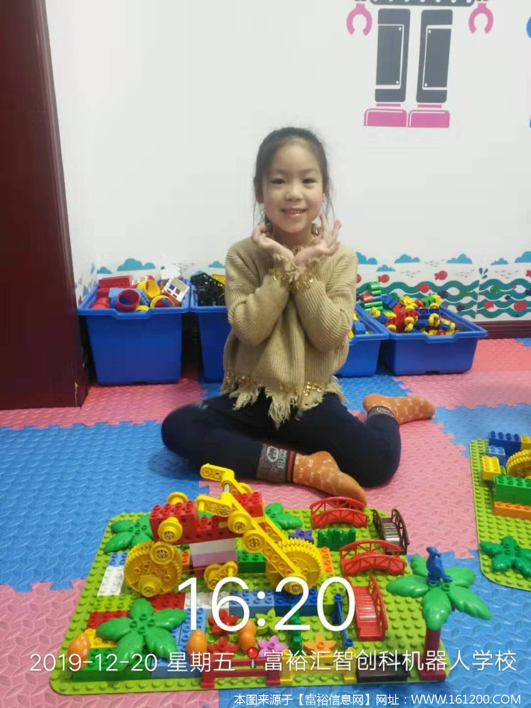 eaf5f754c2ea419dc451794188fdeb0.jpg